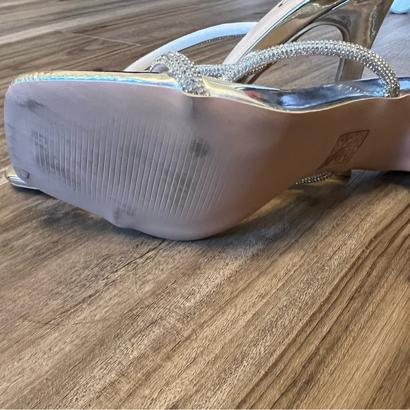 Raid heeled sandals. - Picture 3 of 3